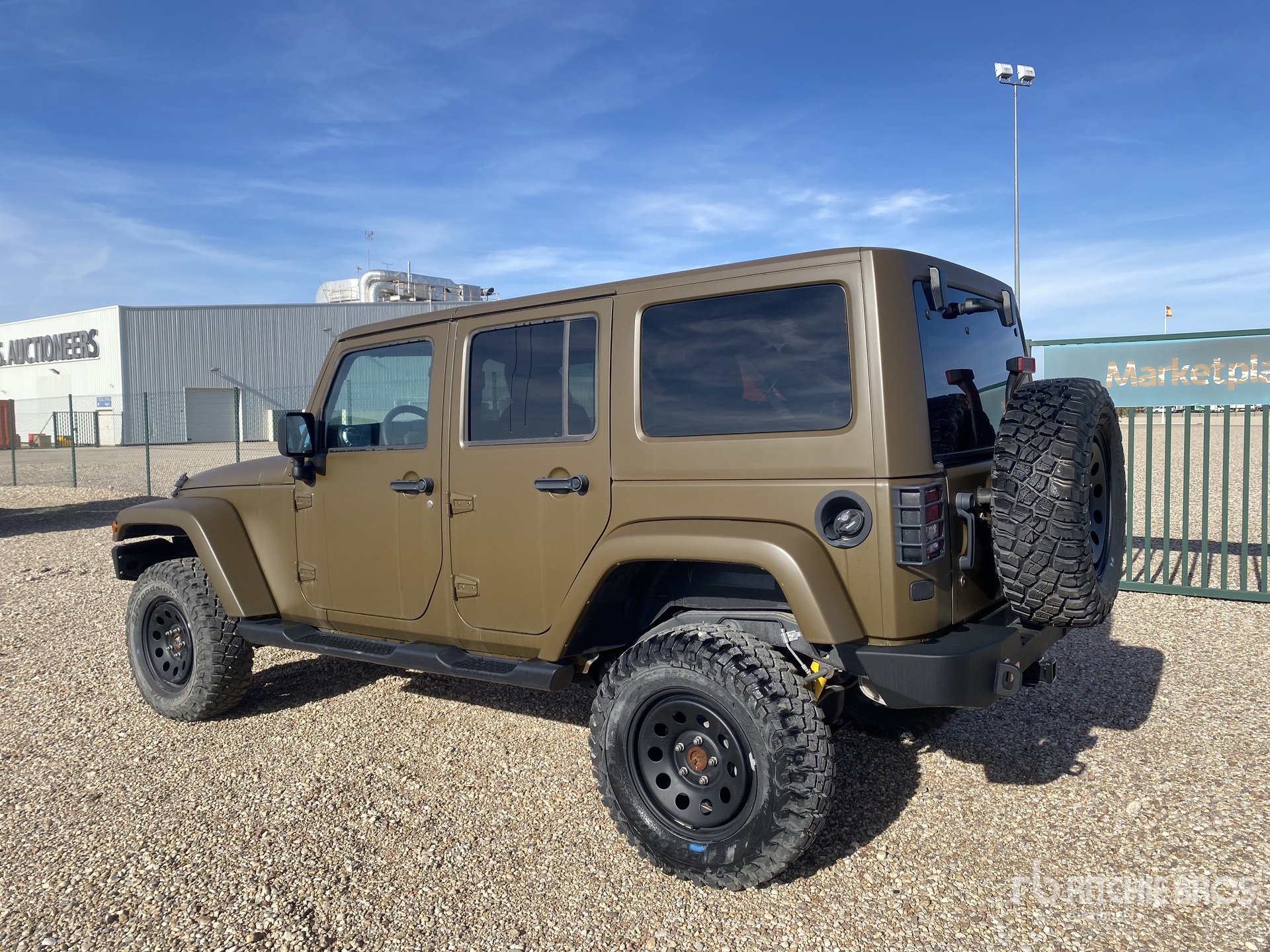 General Appearance with Picture, Left Rear Corner