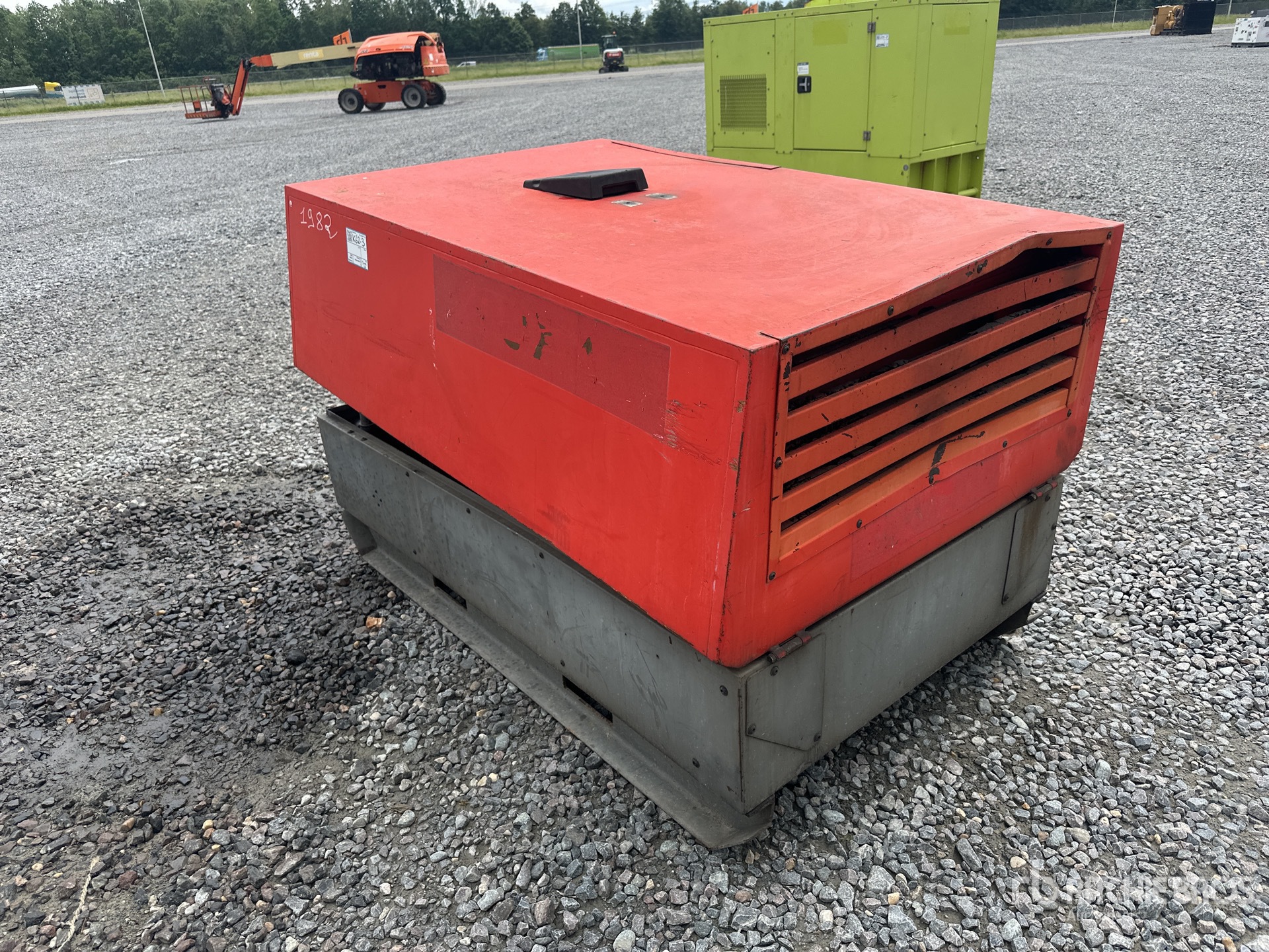 General Appearance with Picture, Left Rear Corner