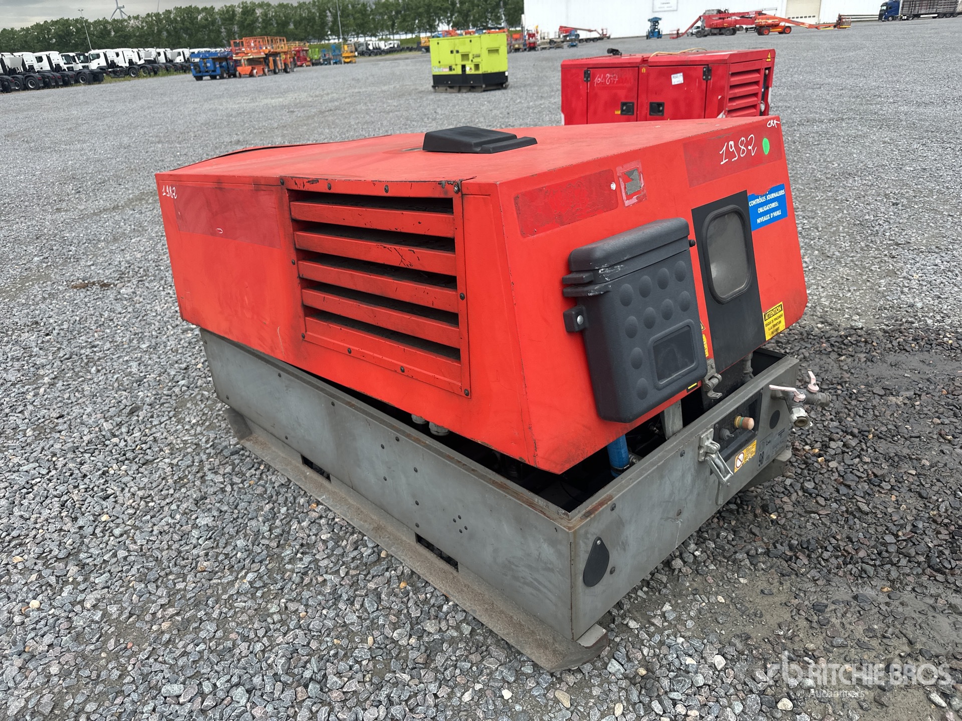 General Appearance with Picture, Right Front Corner