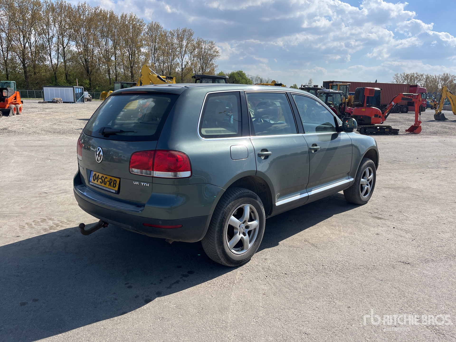 General Appearance with Picture, Right Rear Corner