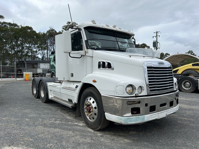 2011 Freightliner FLX Sleeper Prime Mover