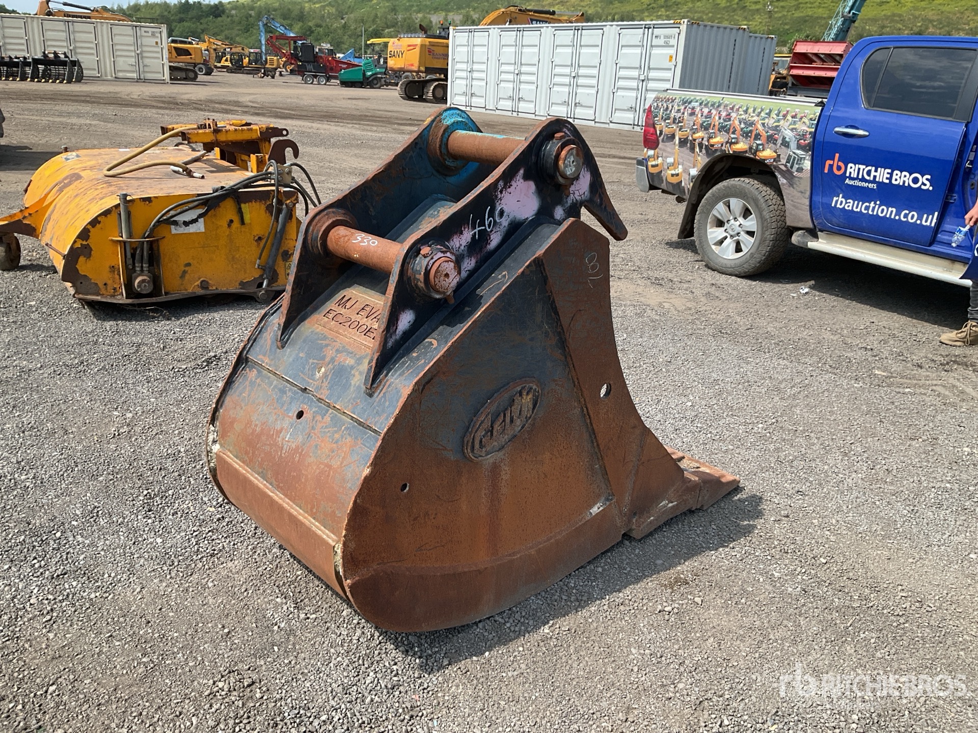 General Appearance with Picture, Right Rear Corner