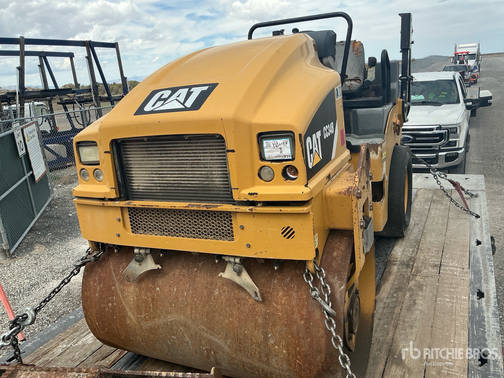 2015 Caterpillar CC34B