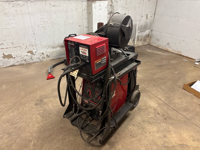 Quantity of Lincoln Electric 2 Lincoln welders, Lincoln fume extractor and other parts.