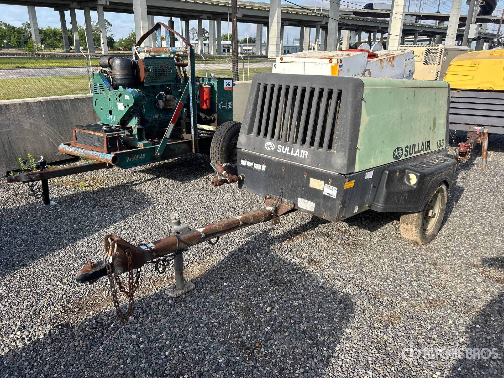 Aspect général with Image, coin avant gauche