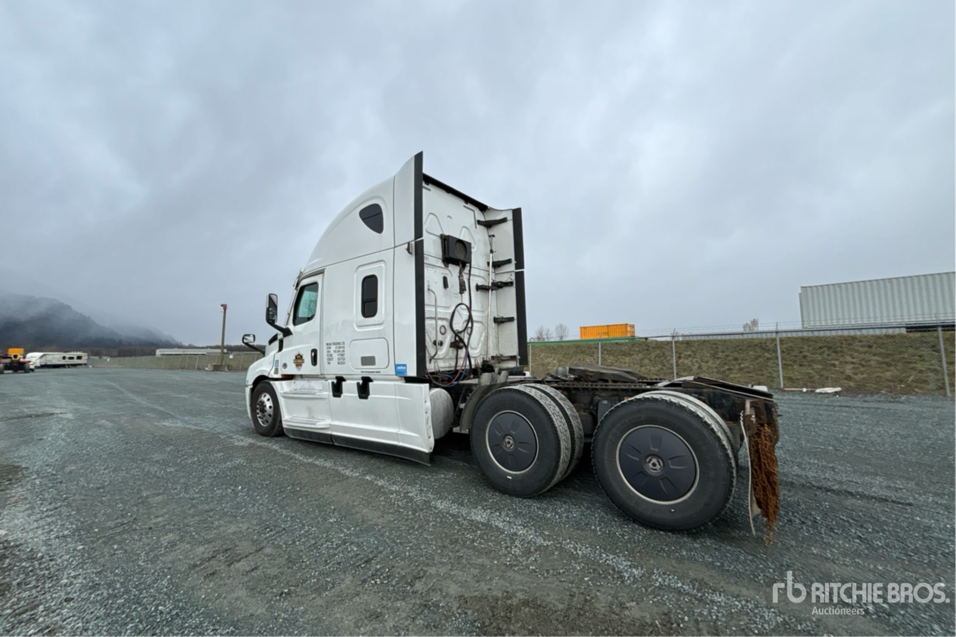 General Appearance with Picture, Left Rear Corner