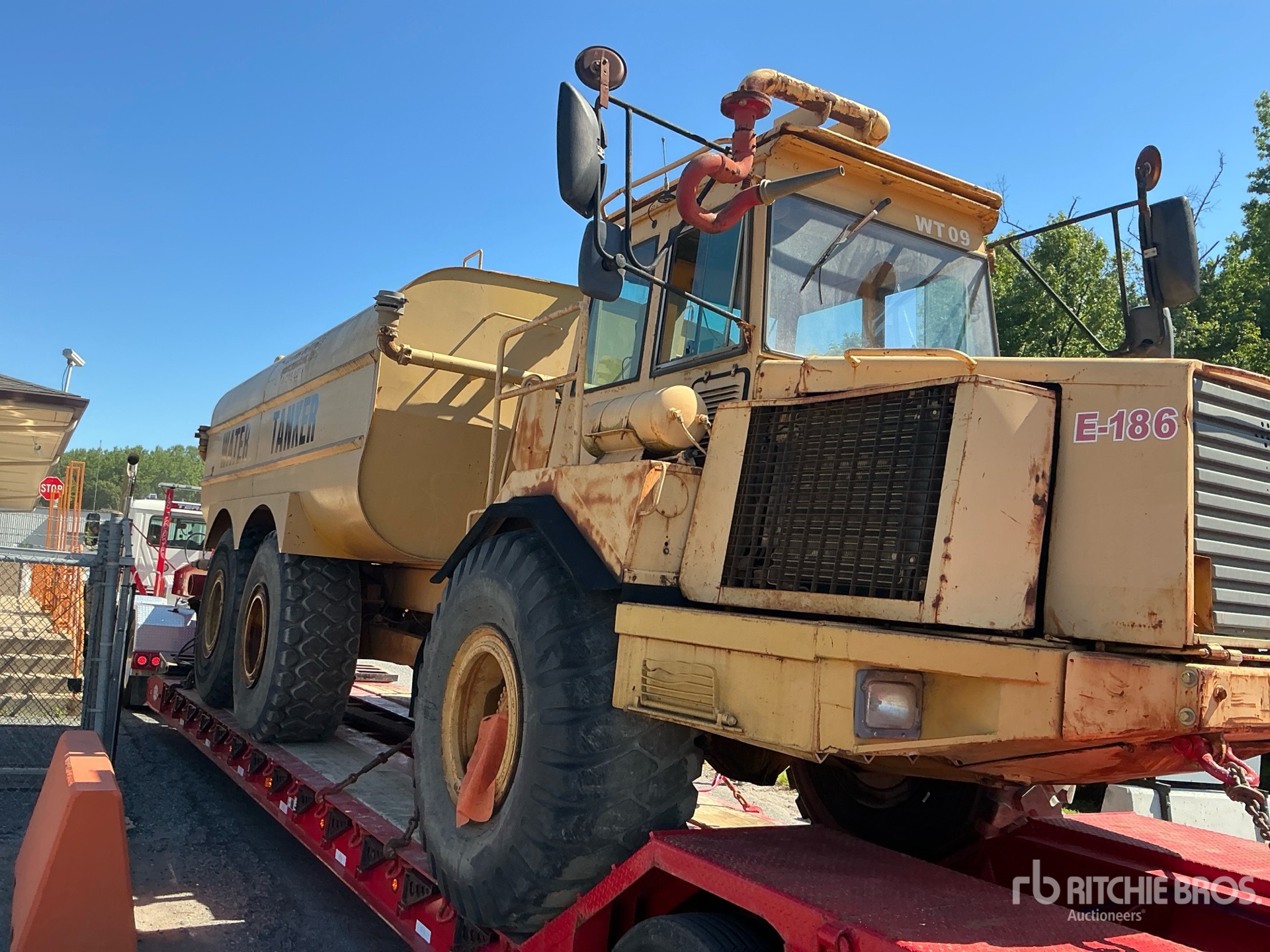 Photo of a 1995 Volvo A25C