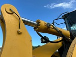 Hydraulics with Bucket Tilt Cylinders