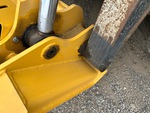 Chassis with Quick Coupler to Arms Pins