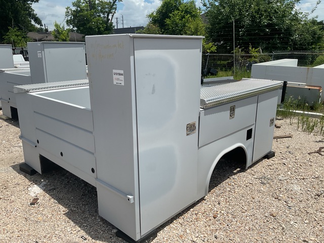 Reading CLS108DRP1EA015555 Utility Body (Unused)