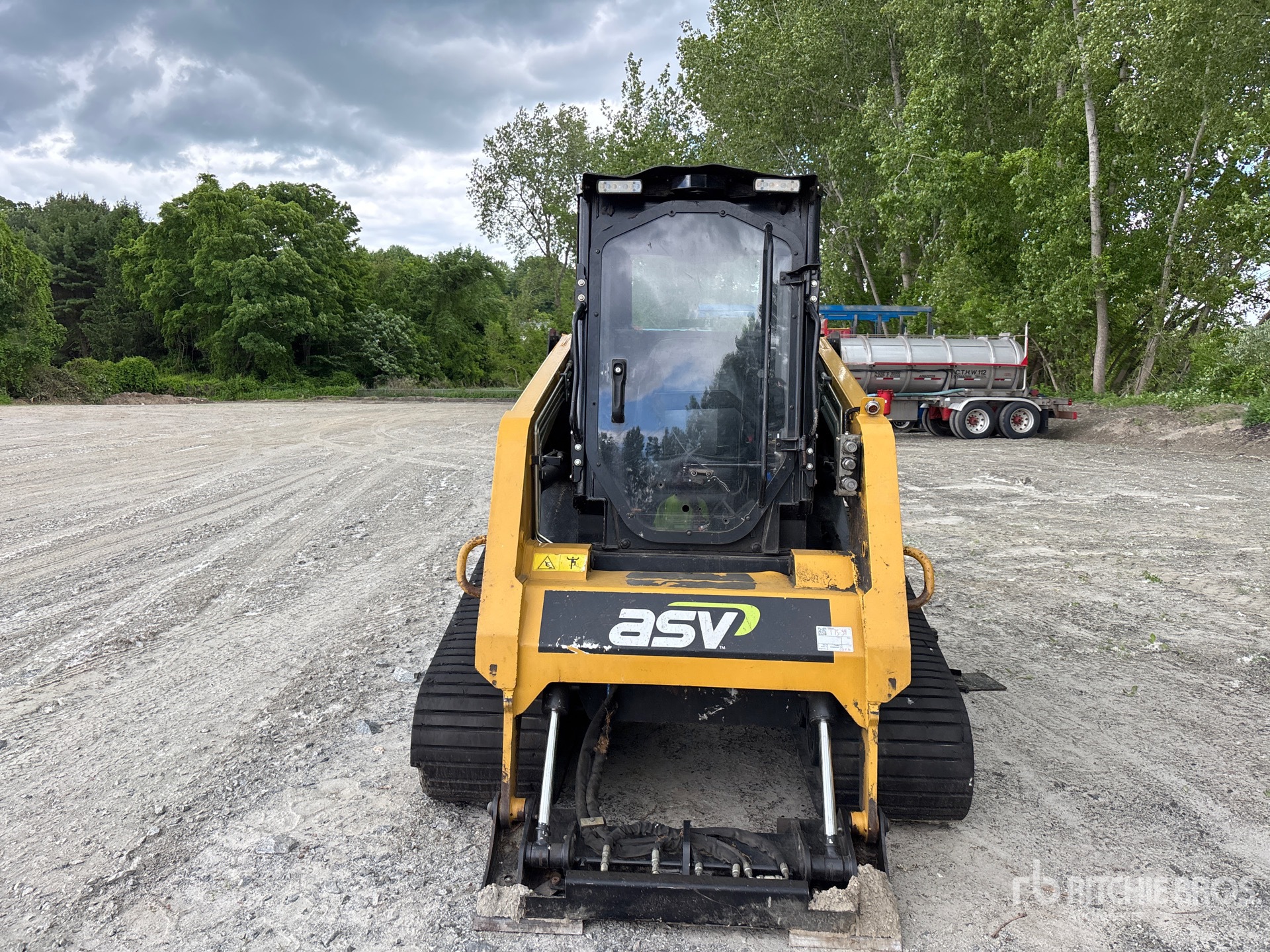 2022 ASV RT75