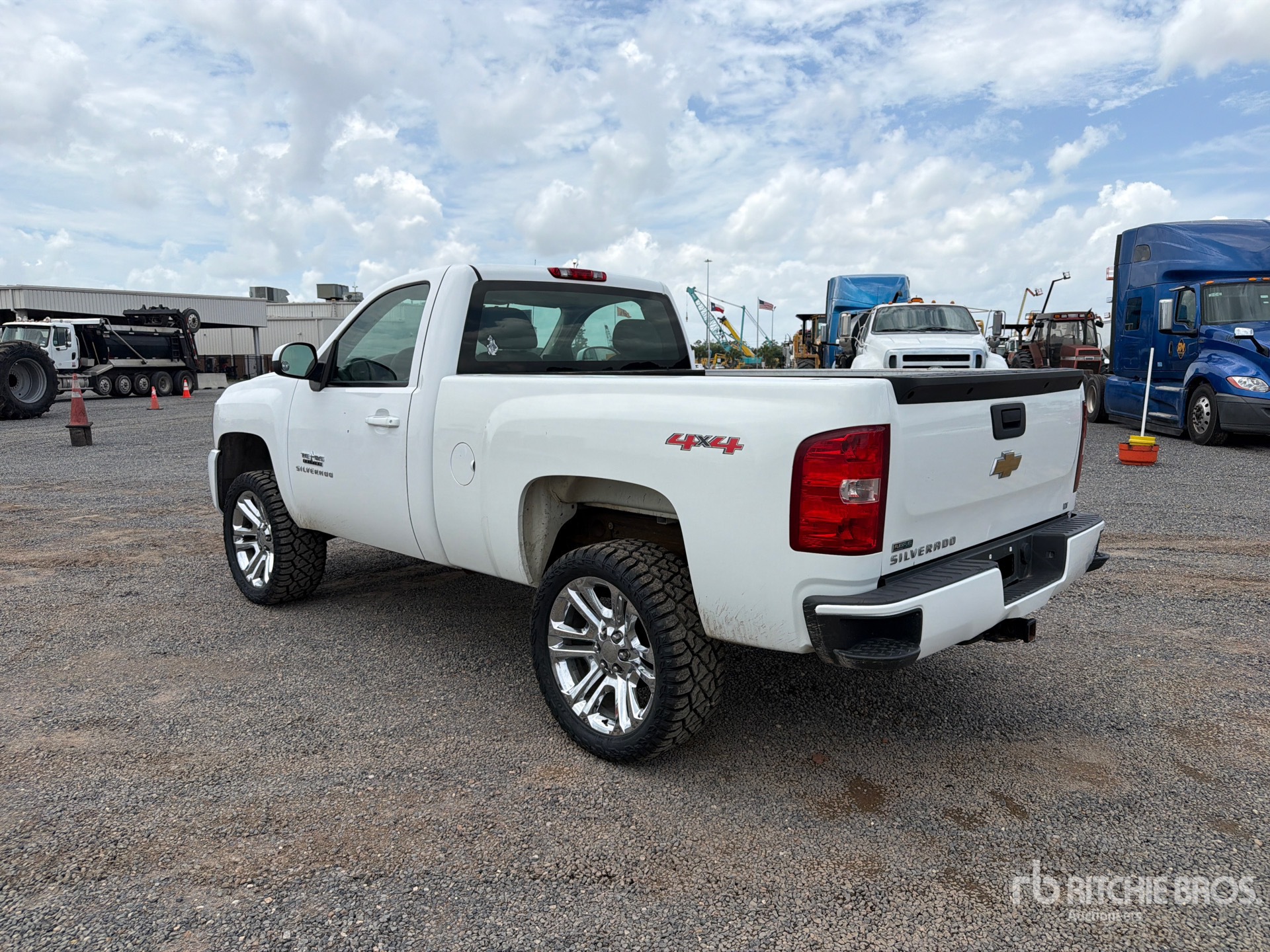 General Appearance with Picture, Left Rear Corner