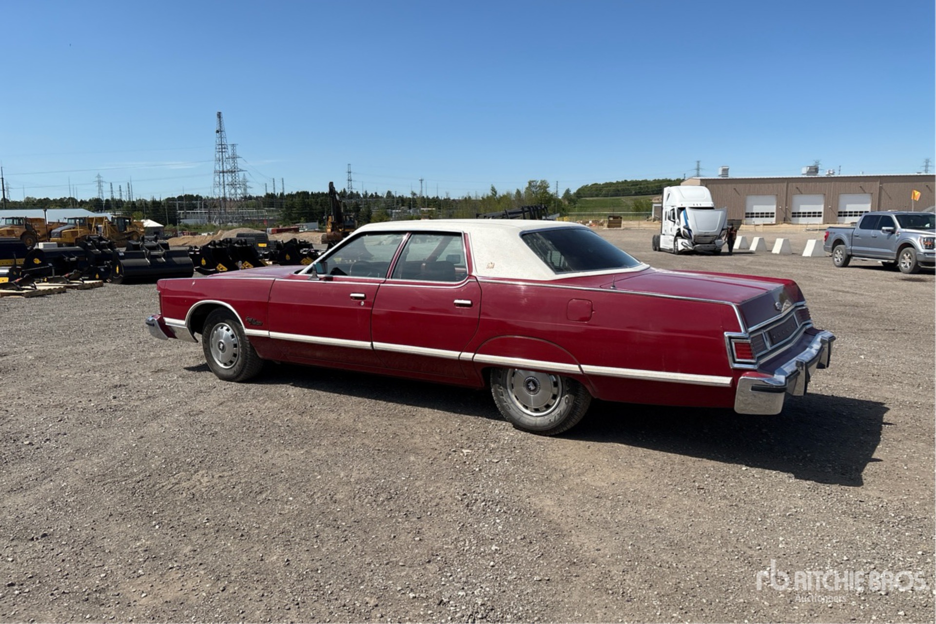 General Appearance with Picture, Left Rear Corner