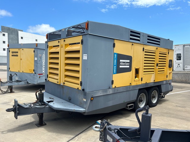 Atlas Copco XRVS 1550 38.2 m3/min Mobile 908 L Air Compressor (Inoperable)
