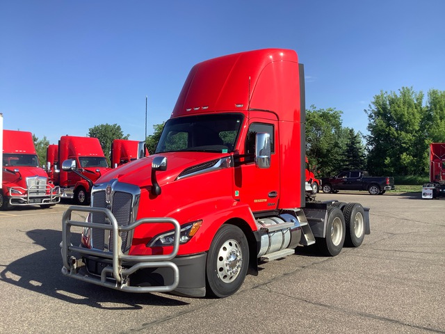 2023 Kenworth T680 6x4 T/A Day Cab Truck Tractor