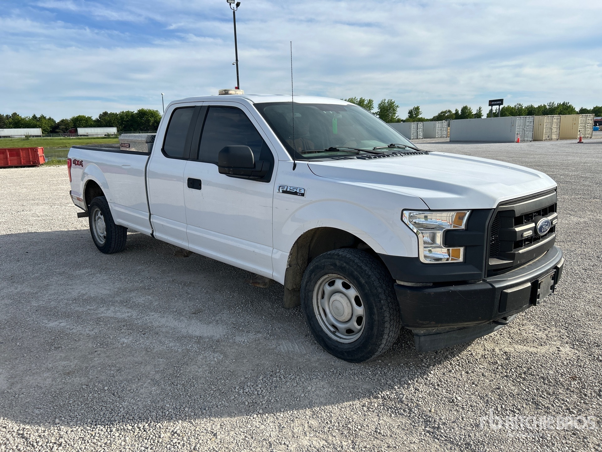 General Appearance with Picture, Right Front Corner