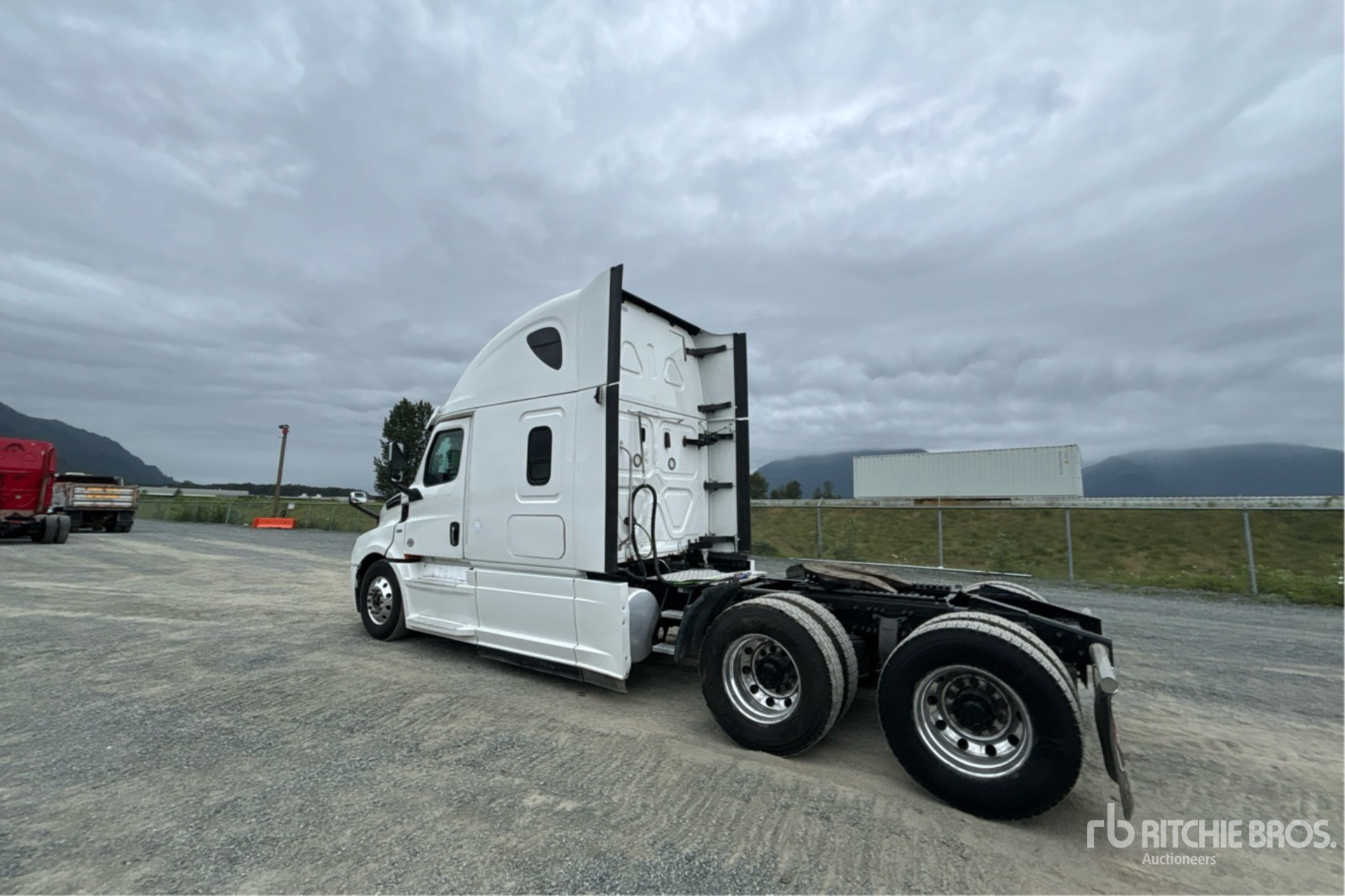 General Appearance with Picture, Left Rear Corner