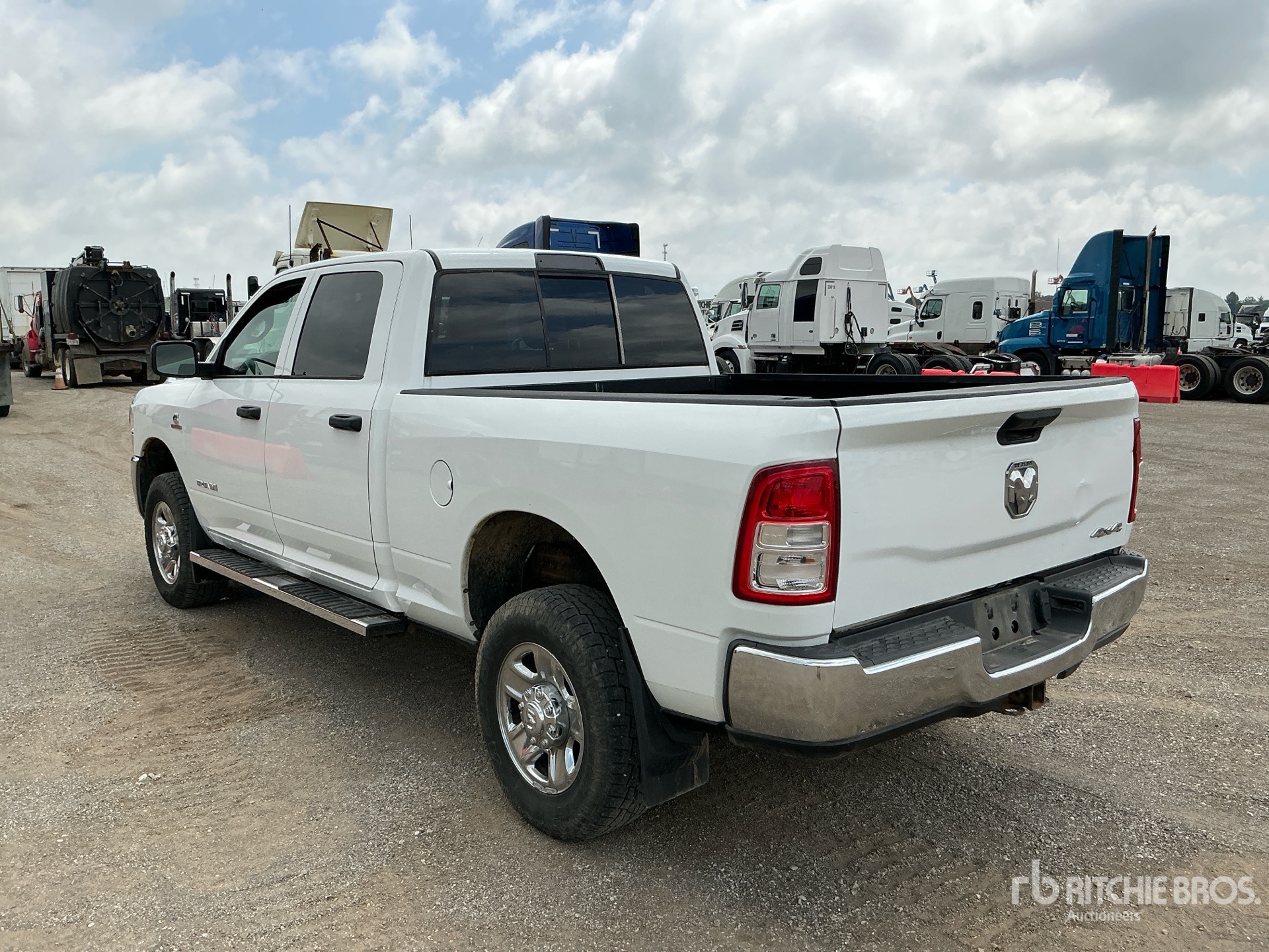 General Appearance with Picture, Left Rear Corner