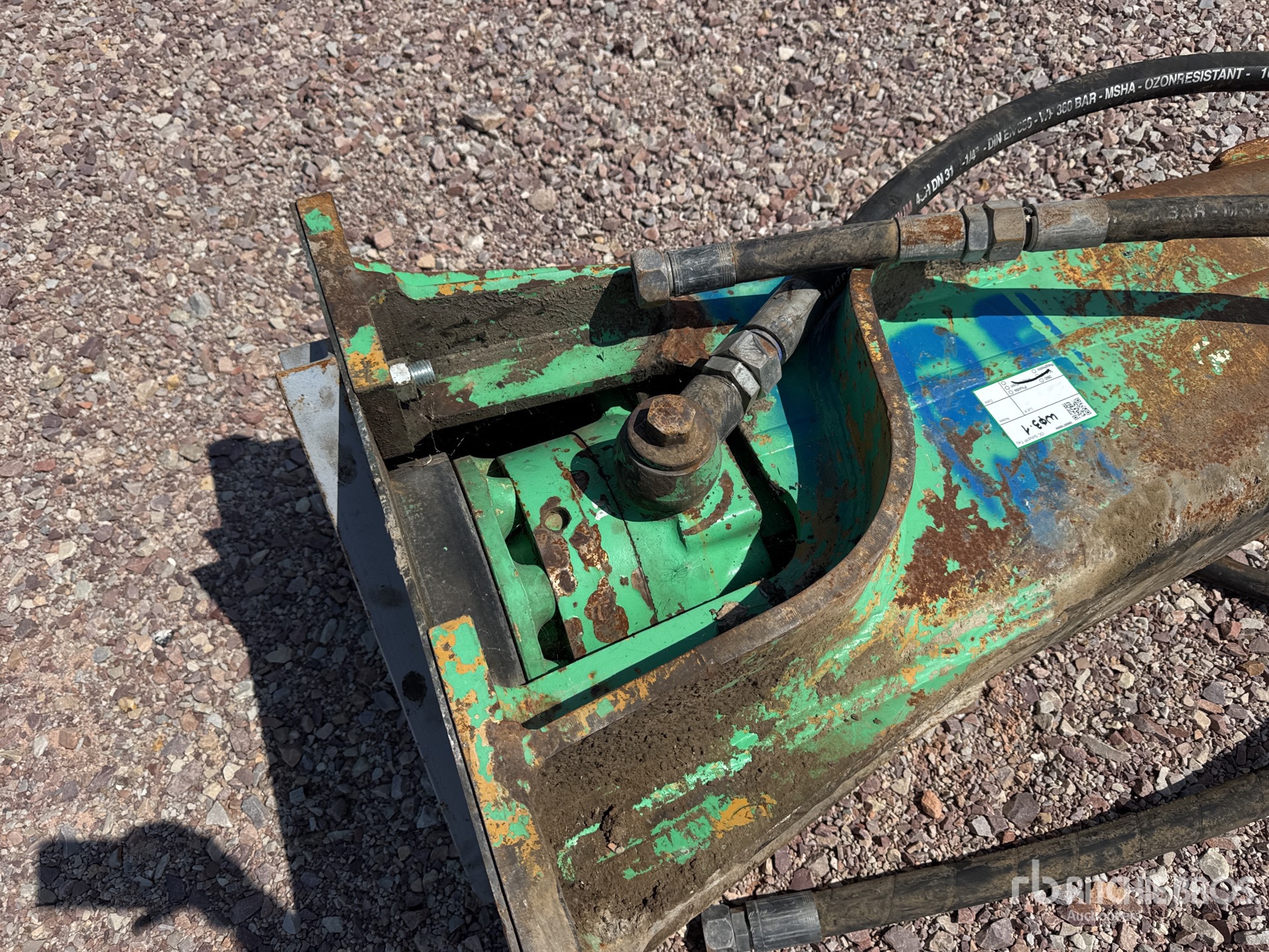2001 Montabert V1200