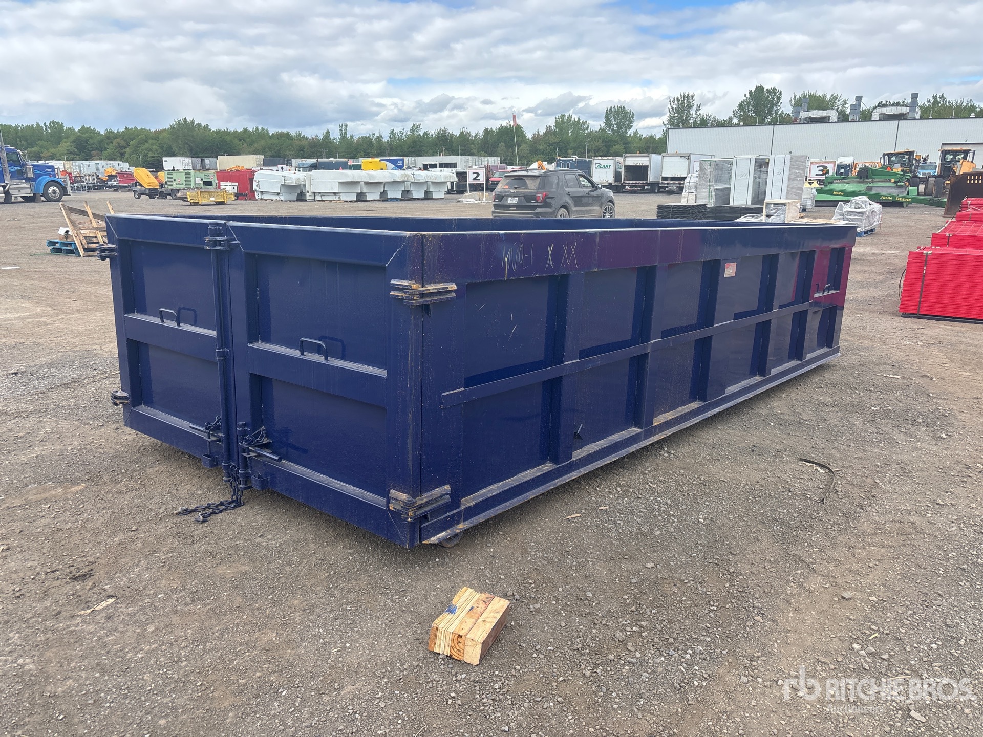 General Appearance with Foto, angolo anteriore sinistro