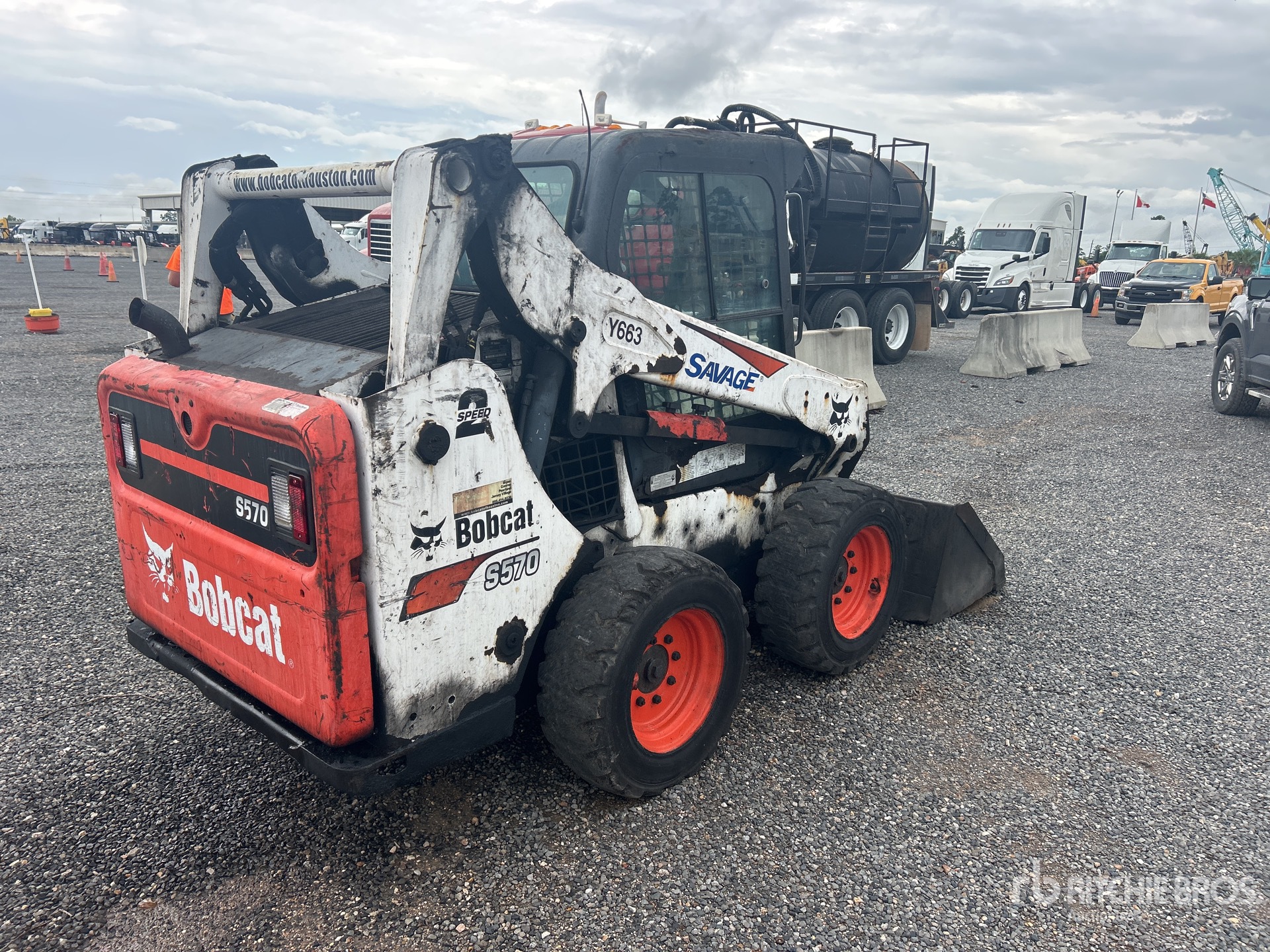 General Appearance with Picture, Right Rear Corner