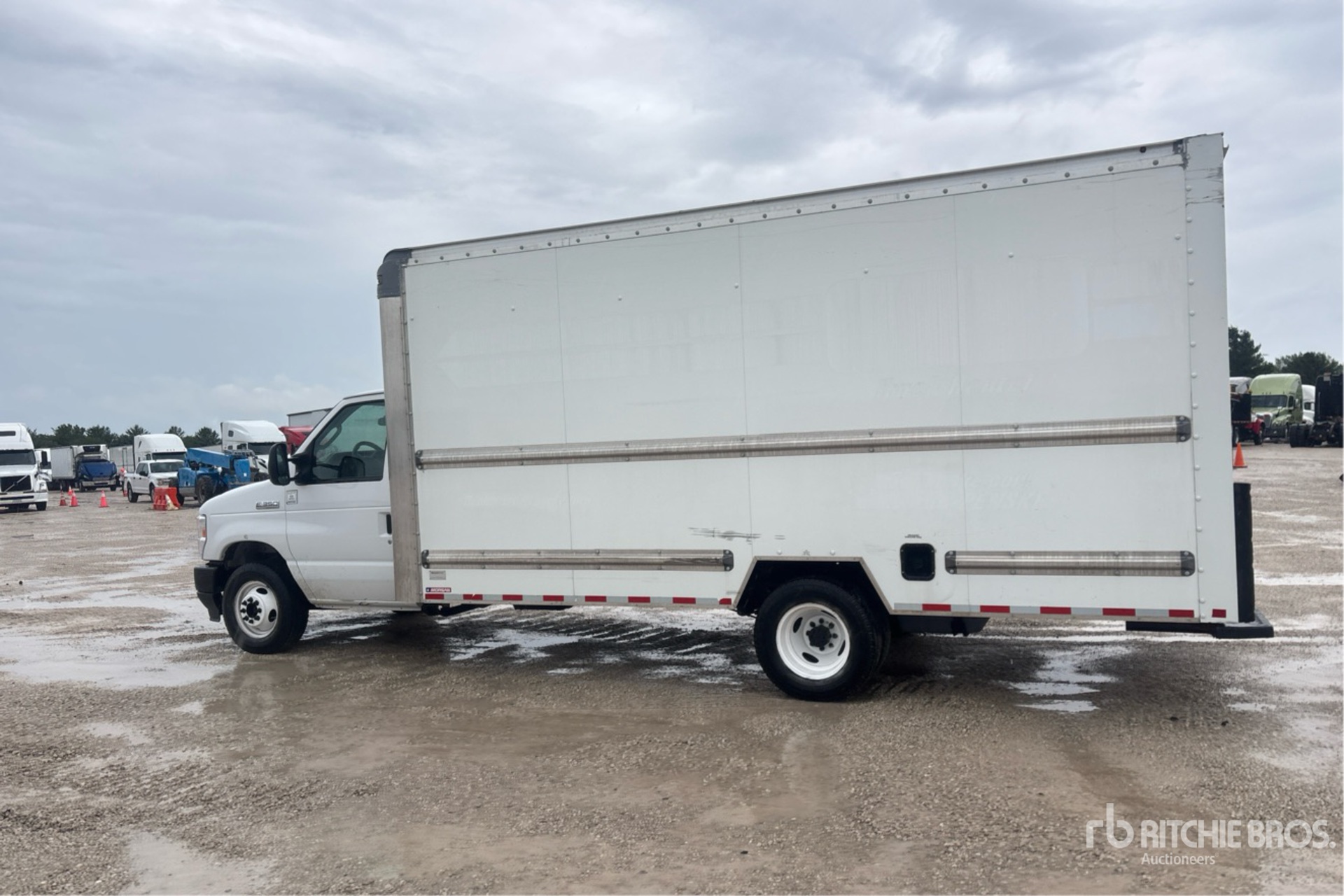 General Appearance with Picture, Left Rear Corner