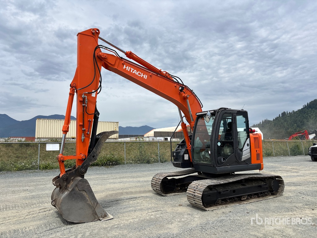 2014 Hitachi ZX135US-5N Tracked Excavator | Ritchie Bros. Auctioneers