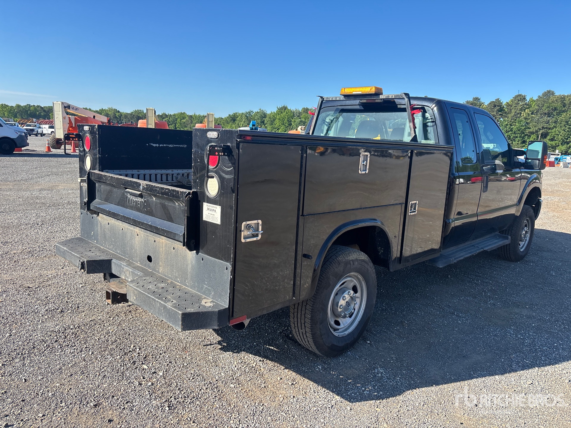 General Appearance with Picture, Right Rear Corner
