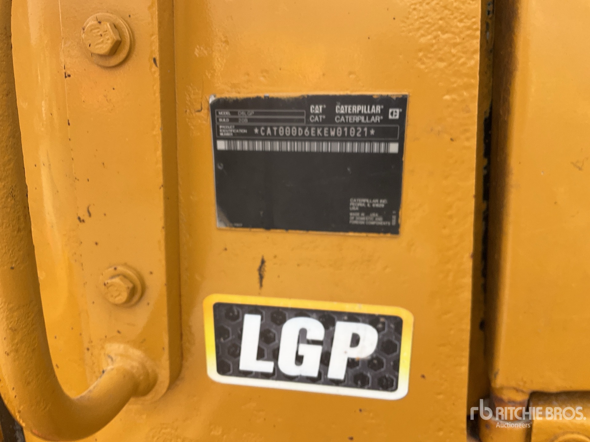 Photo of a 2021 Caterpillar D6