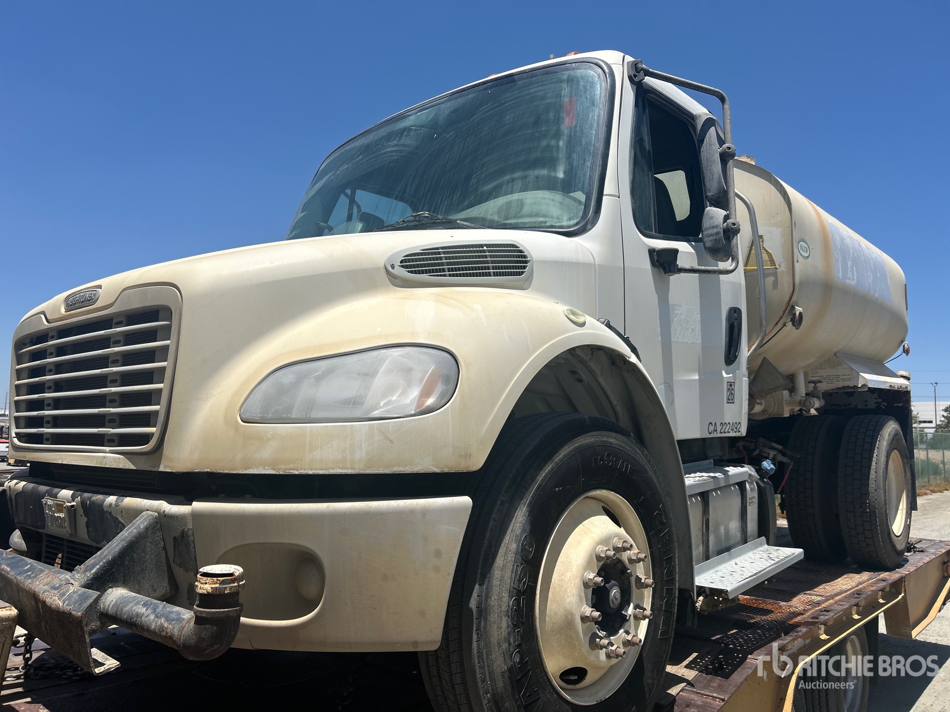 Photo of a 2018 Freightliner M2 106
