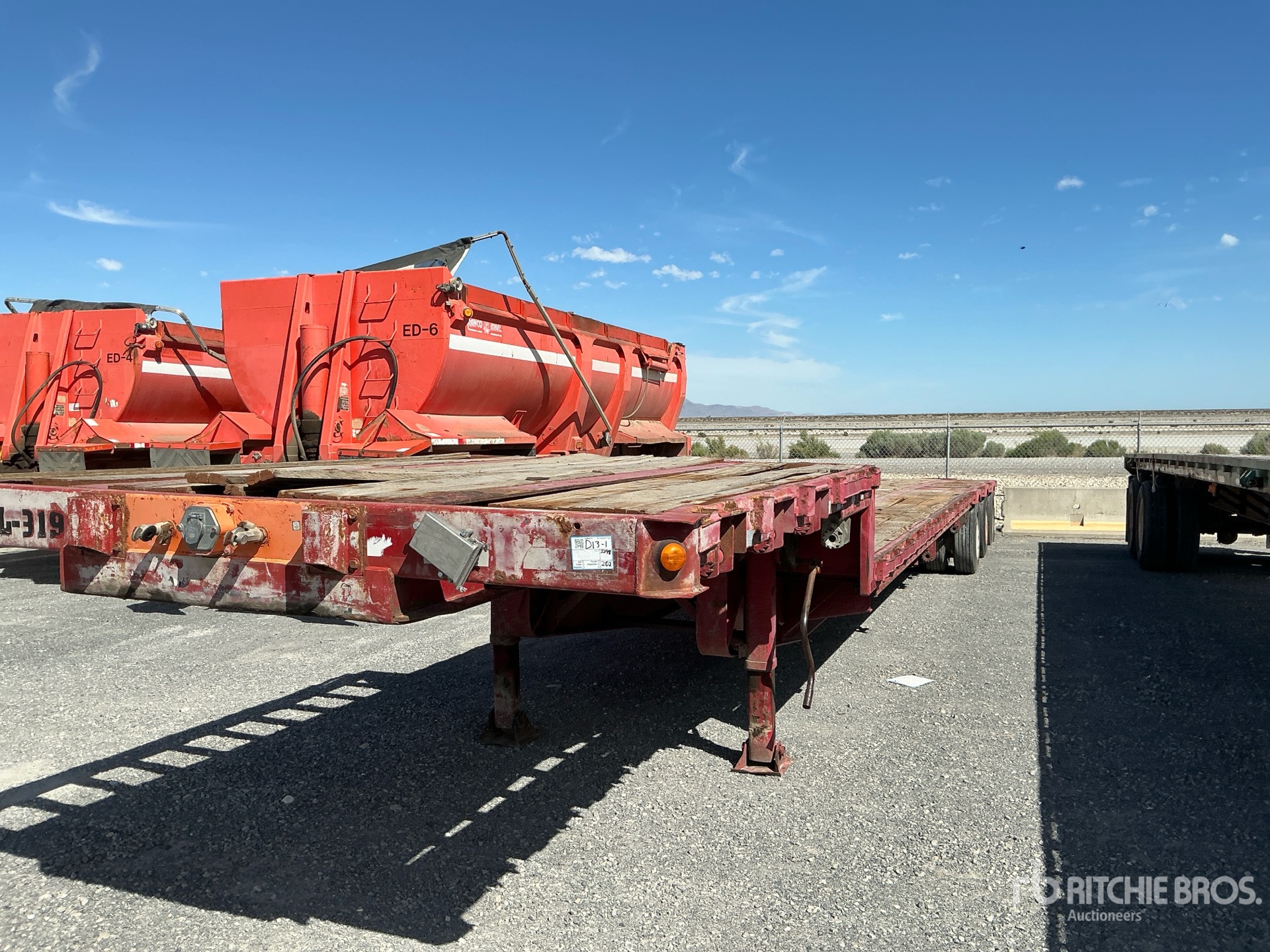 Photo of a 2010 Manac 52 ft Tri/A