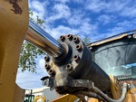 Hydraulics with Bucket Tilt Cylinders