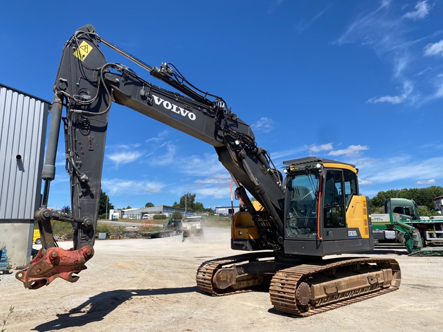 2019 Volvo ECR235EL Tracked Excavator