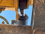Hydraulics with Bucket Tilt Cylinders