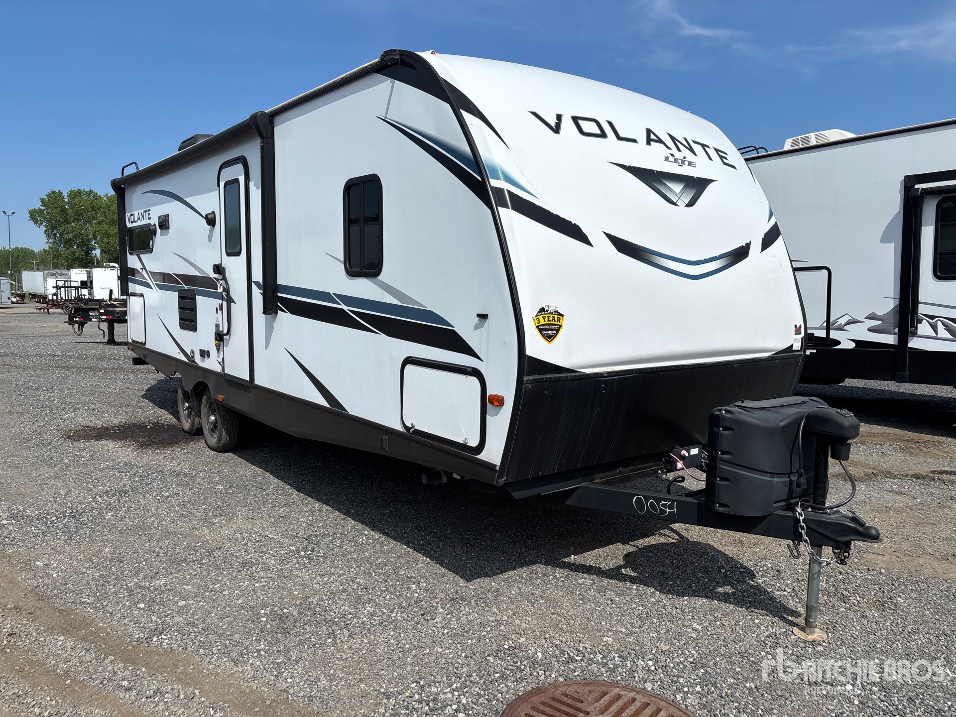 General Appearance with Picture, Right Front Corner