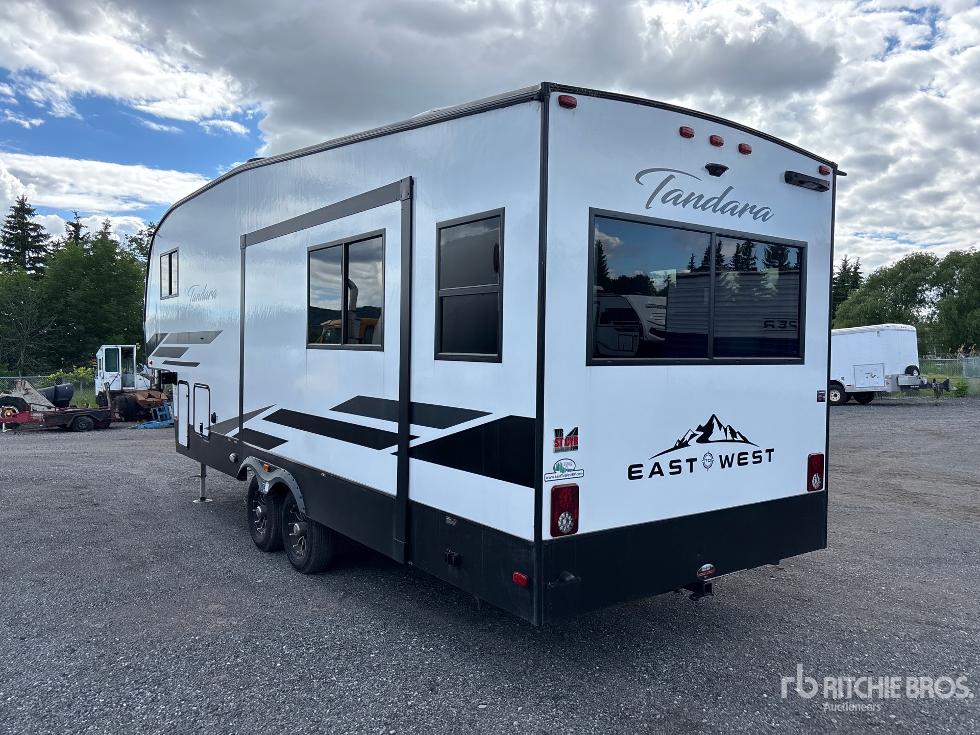 General Appearance with Picture, Left Rear Corner