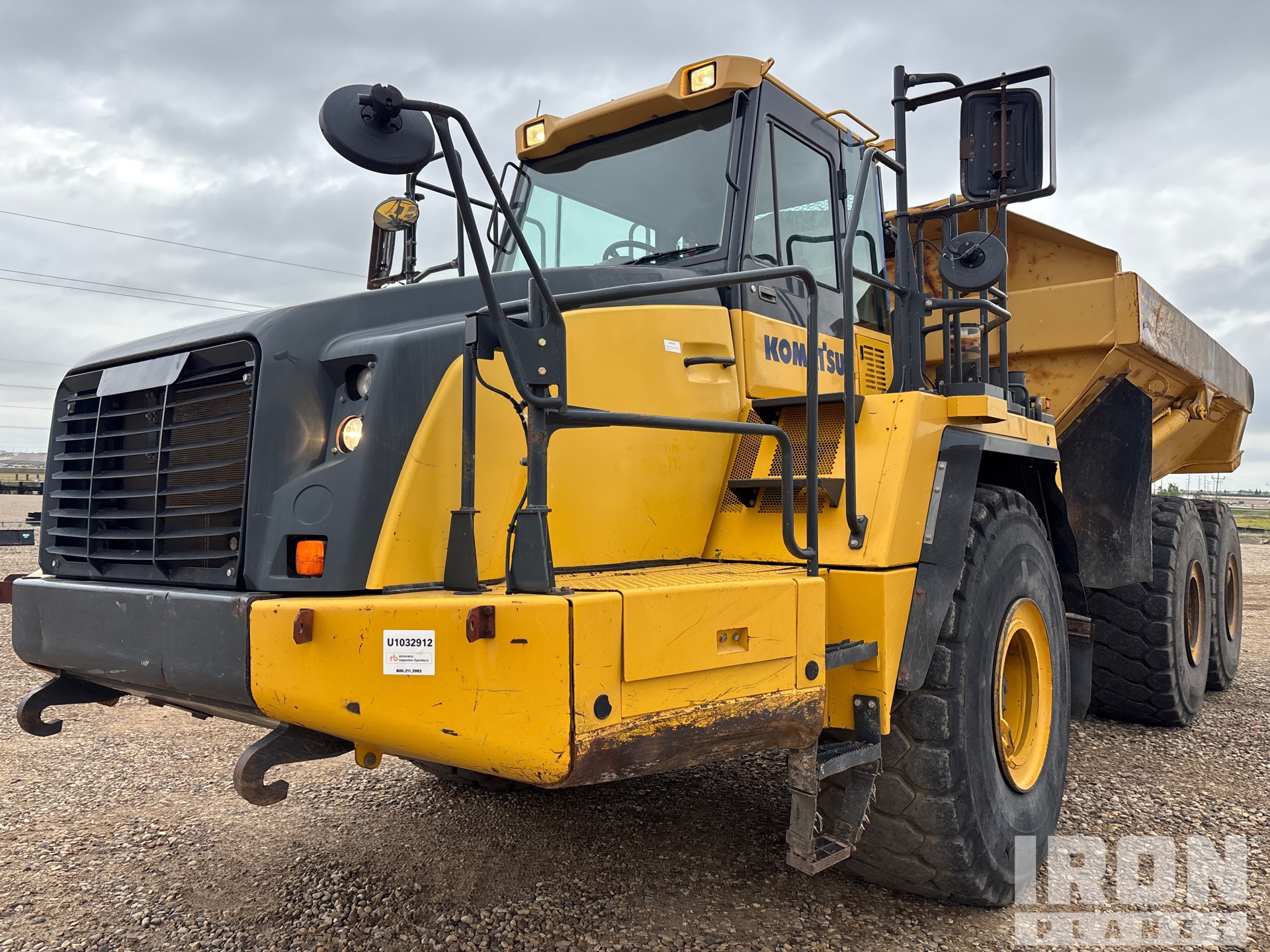 Photo of a 2015 Komatsu HM400-5