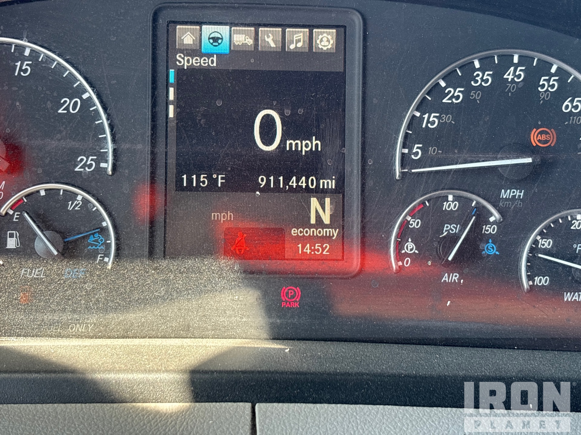 2019 Freightliner CASCADIA 126