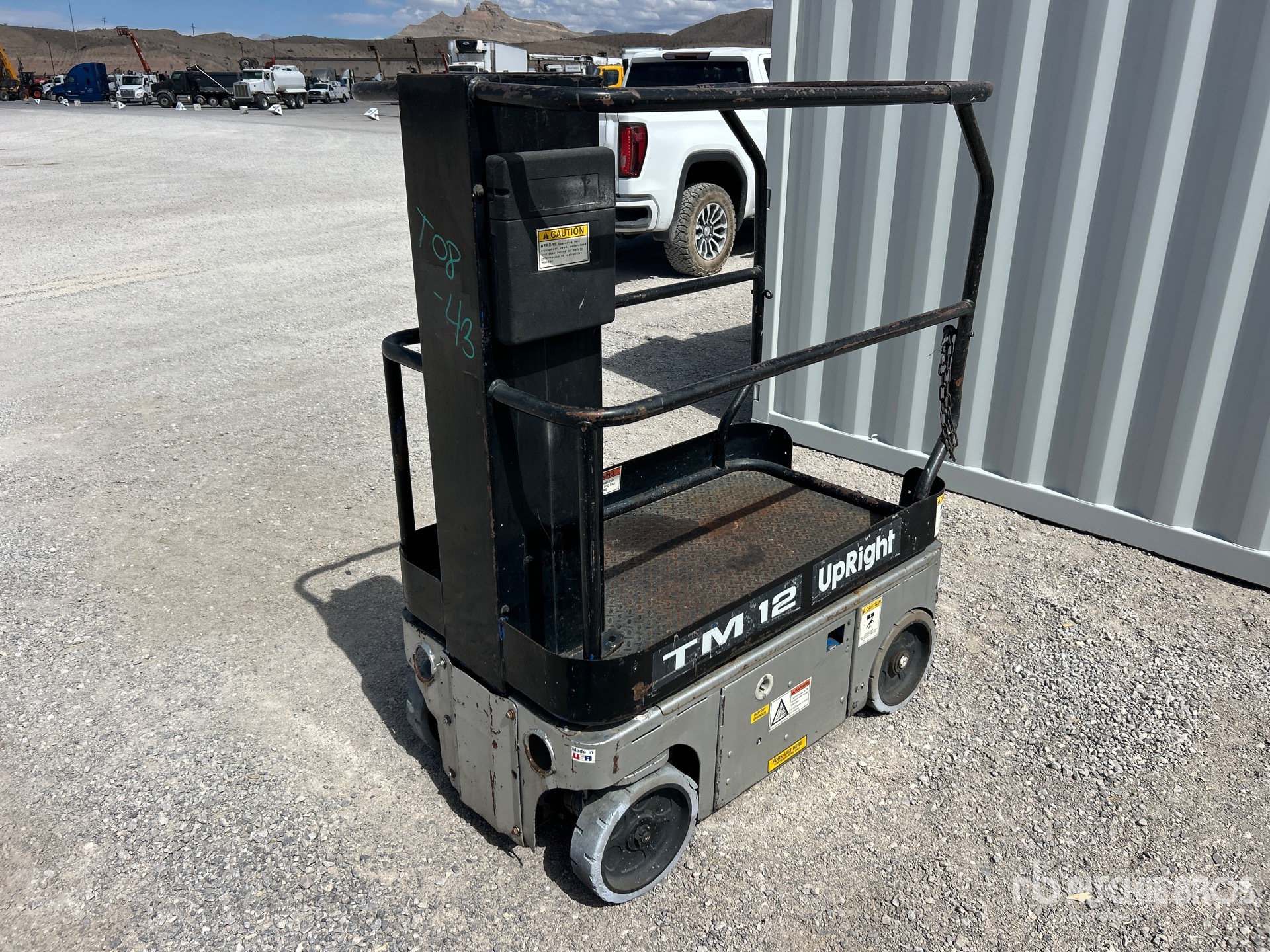 General Appearance with Picture, Right Rear Corner