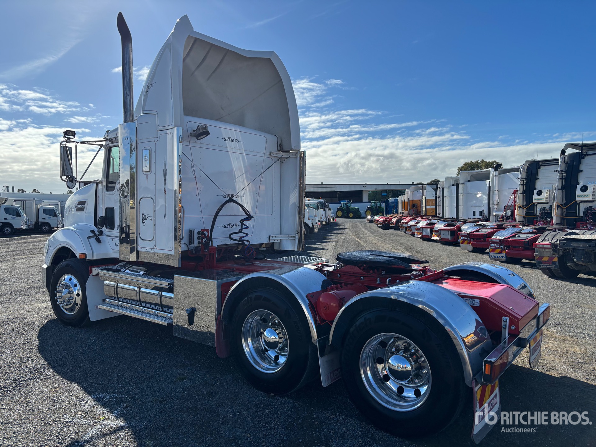 General Appearance with Picture, Right Rear Corner