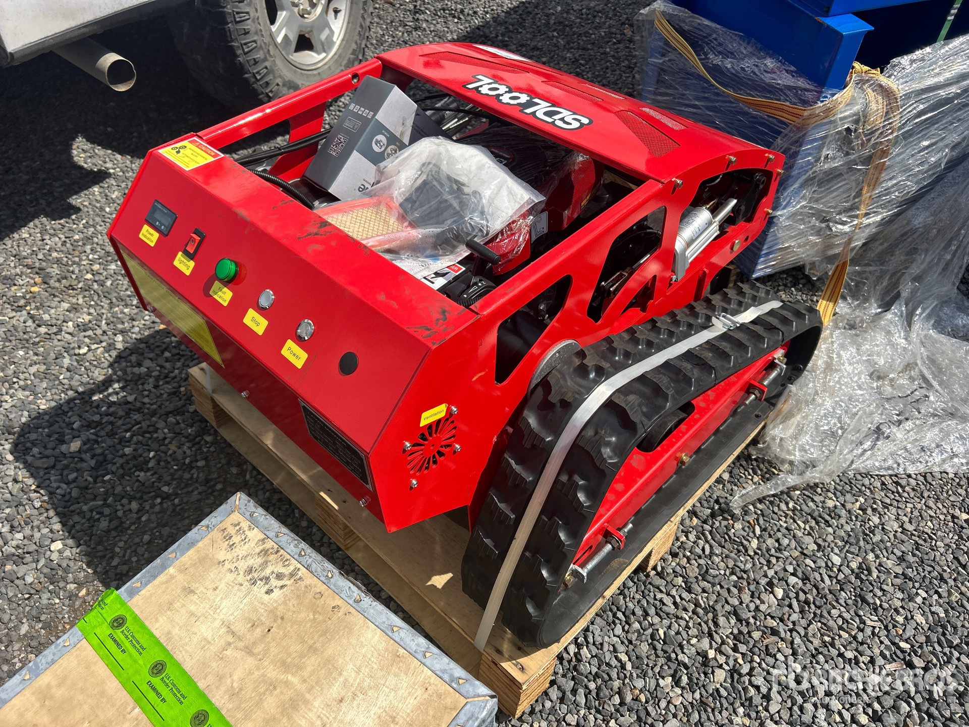 General Appearance with Picture, Right Rear Corner
