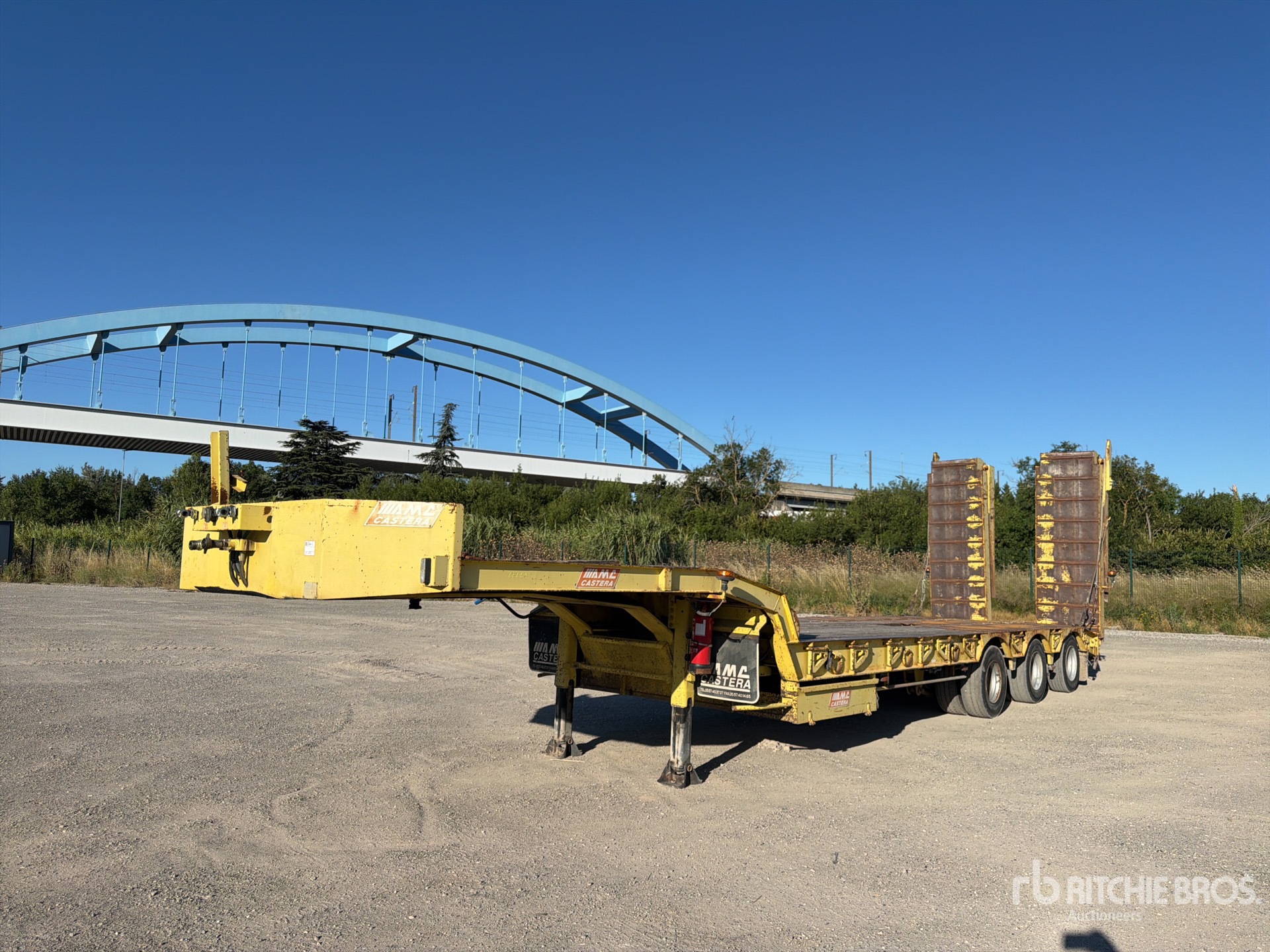 Photo of a 2005 Castera 3SS34T30B