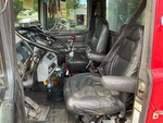 Cab with Seats/armrests