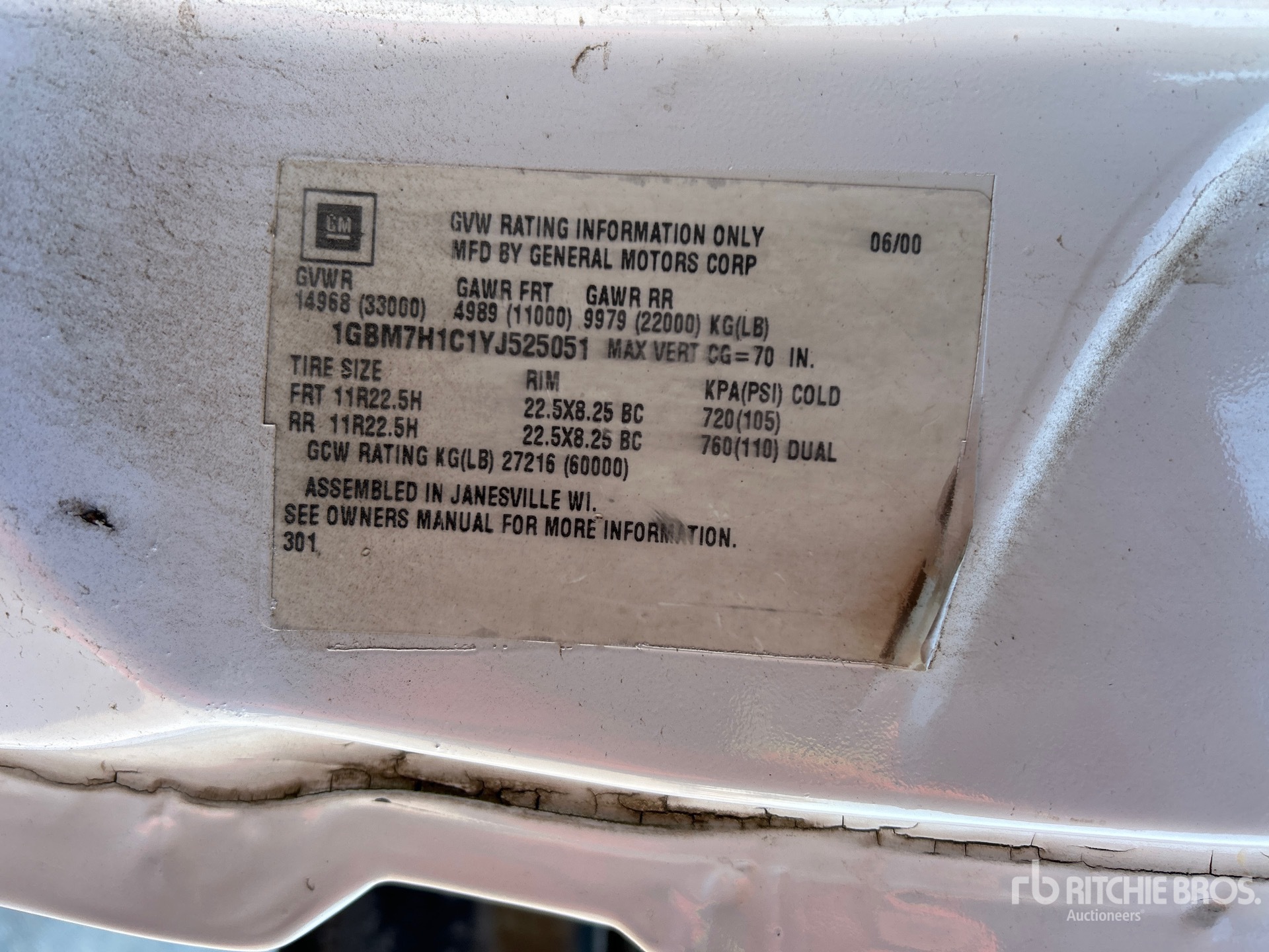 2000 Chevrolet C7500