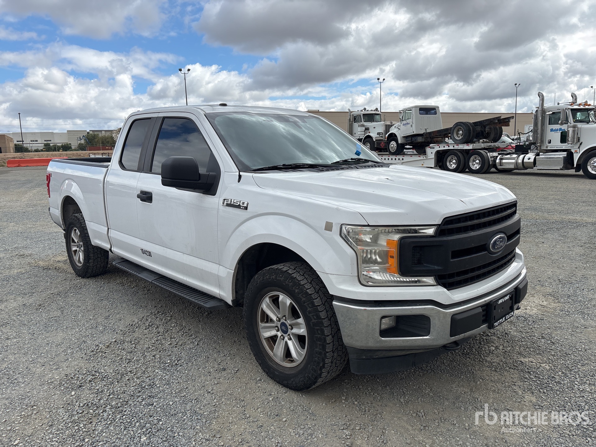 General Appearance with Picture, Right Front Corner