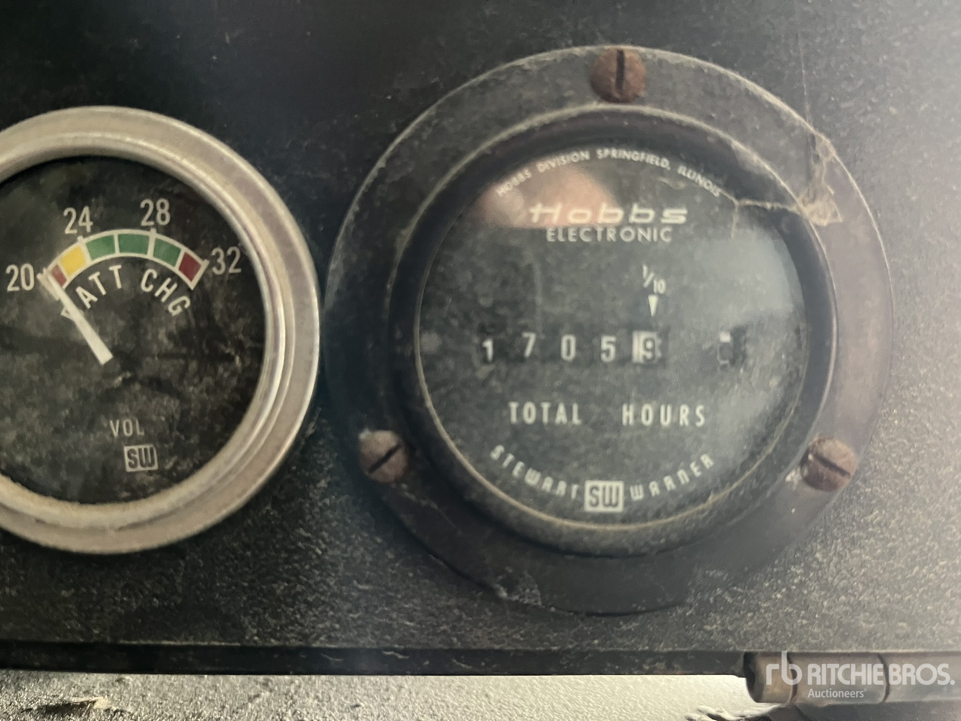 General Appearance with Hour Meter / Odometer