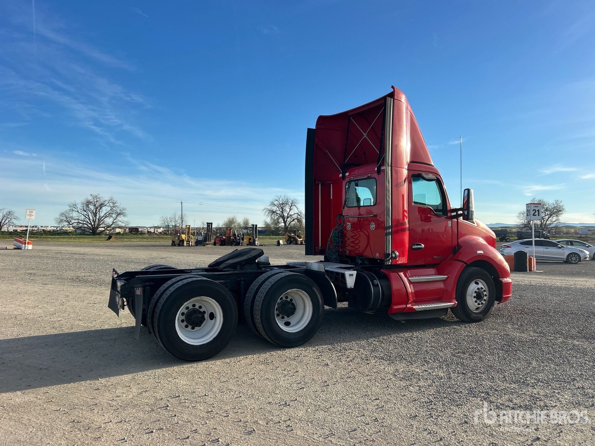 General Appearance with Picture, Right Rear Corner