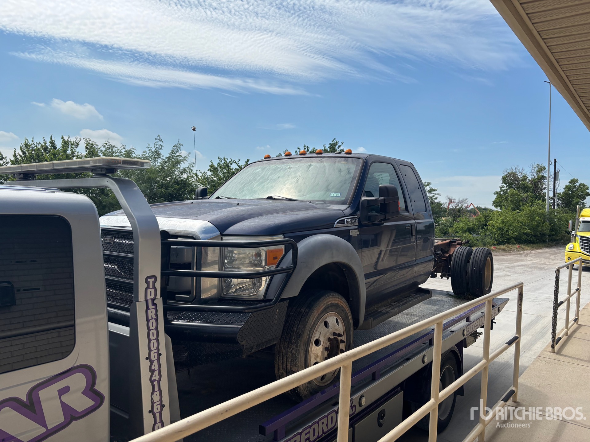 Photo of a 2011 Ford F-450