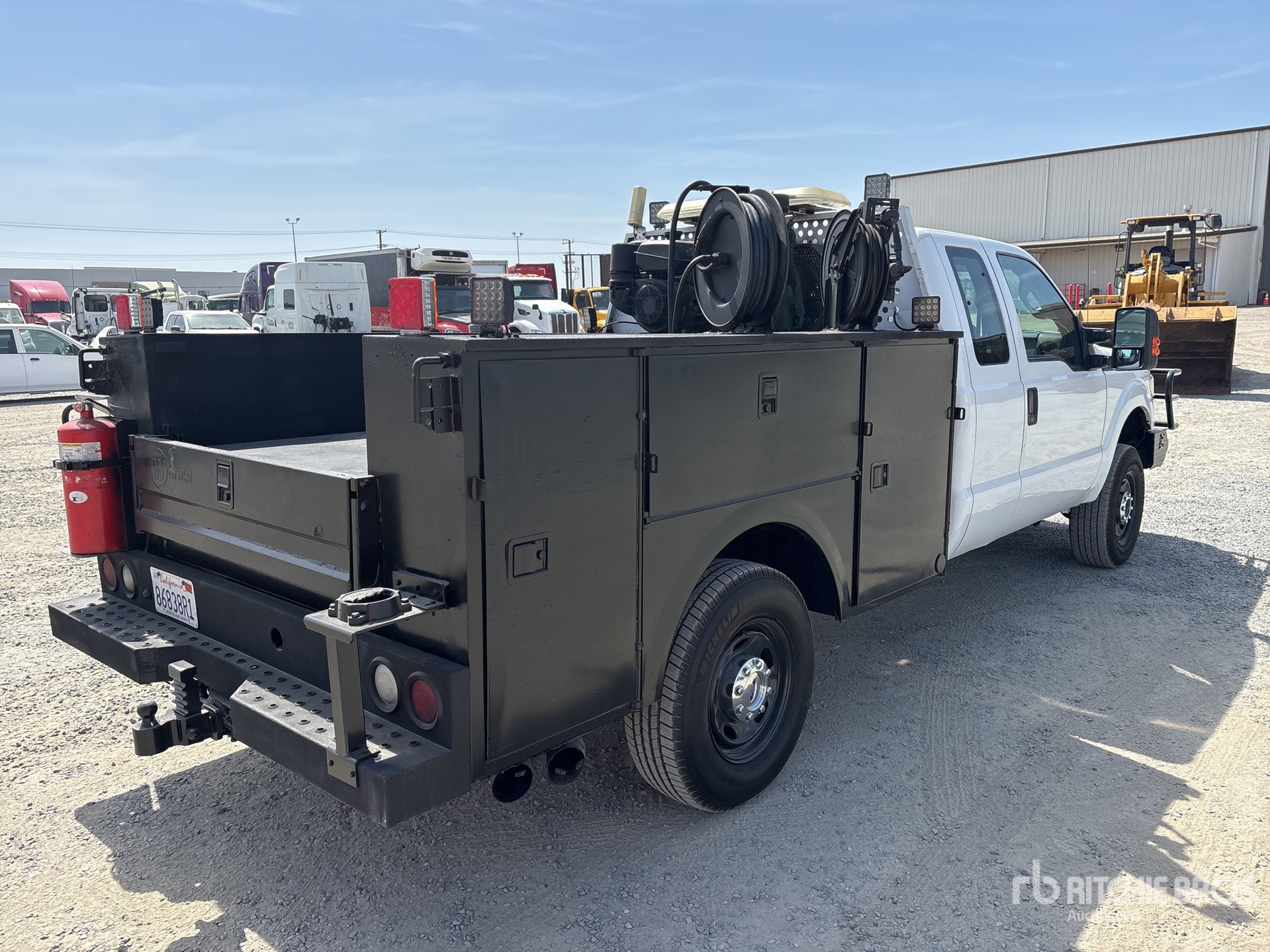 General Appearance with Picture, Right Rear Corner