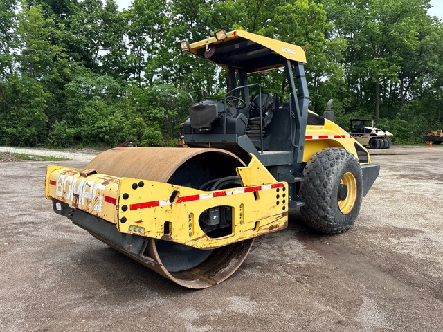 2005 Bomag BW213D-4 Smooth Drum Compactor 2005 Bomag BW213D-4 Smooth Drum Compactor